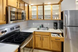 Oceanfront Suite - King Bed - Heated Indoor Pool & Hot Tub - 1