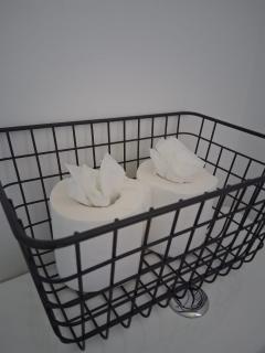 Crown House Studio Apartment - 8