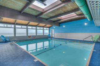 Stunning Oceanfront Suite - Full Kitchen - Pool and Hot Tub - Lincoln City - 1