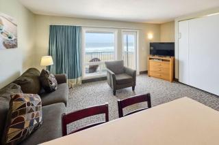 Top Floor Corner King Suite - Stunning Ocean and River Views - Lincoln City - 0