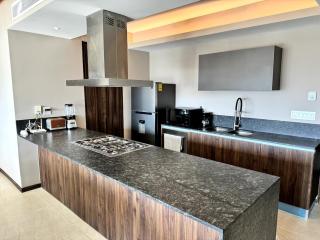 3 Bedrooms with huge Terrace in La Isla Acapulco - Acapulco - 9