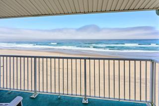 Top Floor Ocean View Suite - Sleeps Six - Pool & Hot Tub Access - 7