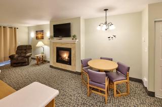 Stunning Top Floor Corner Suite for 6 Beautiful Ocean Views & Easy Beach Access - 1