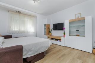 Apartments with parking spaces Omis - 5988 - Omiš - 5