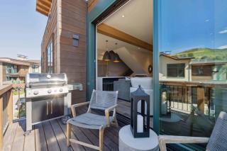 Riverfront Townhome 14 by East West Hospitality - 4
