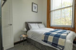 Double story Suite in Rochdale - Rochdale - 8