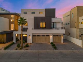 Luxury Beachside home - 2