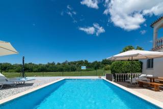 Family-friendly apartments with swimming pool Cancini, Porec - 24335 - 2