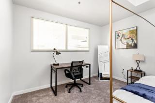TWO Indy Modern Apartments by CozySuites - Indianapolis - 1