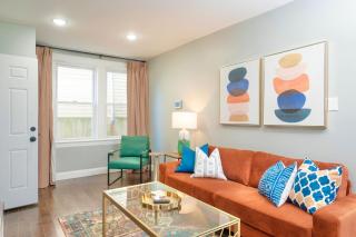 Urban Charm | Near EWR Airport Easy Access to NYC - Newark - 0