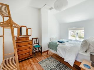 The Pink Cottage - - 2