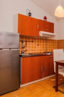 Apartments with parking spaces Vir - 24740 - 3