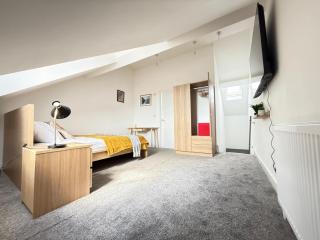 The Mayfair Residence - - 6