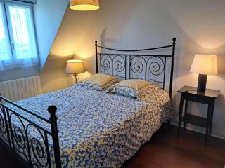 Holiday Home in France near Sandy Beaches - Guissény - 1