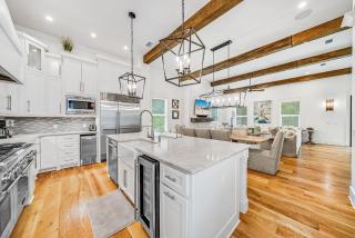 Pinecrest Retreat - 6