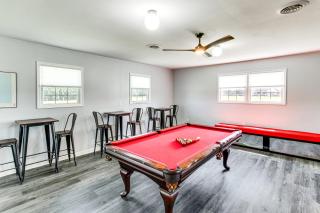 Group-Friendly Home with Game Room in Albany! - Albany - 9