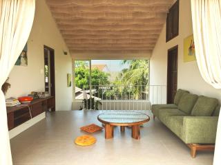 Riverside Villa with Garden - 4