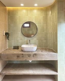 Riverside Villa with Garden - 3