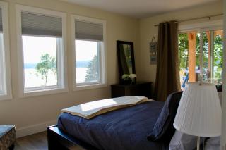 Whitecaps Retreat Beach House - - 5