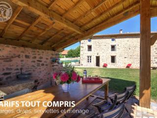 Gîte de charme avec cheminée, jardin et espaces détente - idéal famille et amis, draps fournis - FR-1-496-44 - La Valla - 3
