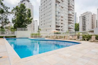 BHaus Morumbi IN Jardim Sul - Apartamento 50m2 com Varanda e Linda Vista 19o andar - Cama Queen - Academia - Piscina - Lavanderia - Próximo ao Shopping Jardim Sul - Vaga de Garagem - Acomoda 2 adultos e 1 criança - in4 - 2