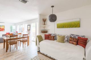 Uptown Sedona Haven with Red Rock Views and Pet Friendly Courtyard - 4