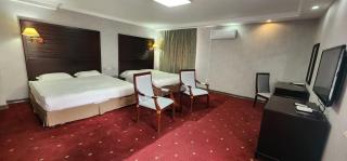 White House Hotel - 1