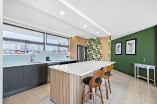 Syrenuse 22 - Mooloolaba - 4