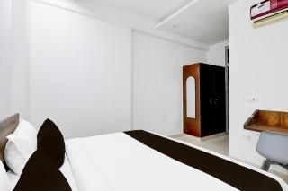Hotel O Noida Comfort INN - Noida - 3