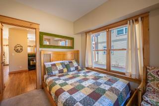 Riverbend views ten feet away - 9