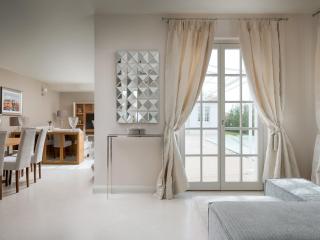 Villa in Vabriga with Pool and Private Garden - 1