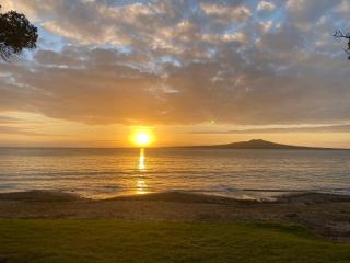 Takapuna Beach Retreat Modern Apt - Auckland - 4