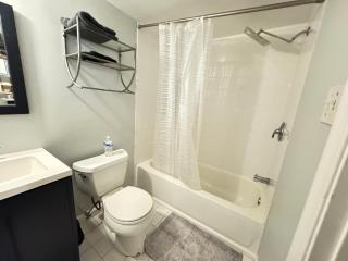 Beautiful COZY House 4BR and Parking in DC - Washington - 3