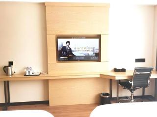 GreenTree Inn Express Yingtan Yujiang Railway Station - 1