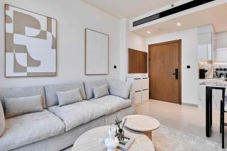 High Floor 1BR - Near Parks and Mall - JVC - 2