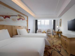 Vienna Hotel Guangdong Huizhou Huabianling Square - 1