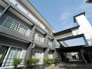 B2 Nakhon Sawan Boutique & Budget Hotel - Nakhon Sawan - 1