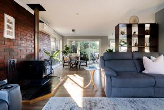A Whole Lot Of House W/ Dual Living & Library - 0