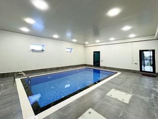 SS Mountain A-Frame Villa - 9