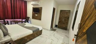 Hotel O Dream Town - Noida - 9