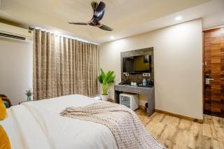 Lime Tree Hotel - Near Medanta Hospital - 1