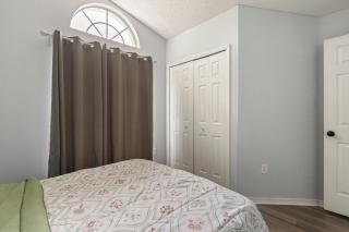 Chic & Cozy Hideaway - 5