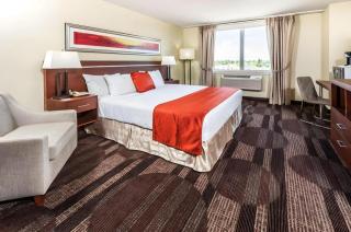 Bedfort Inn & Suites - 1