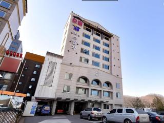 Nostalgia Hotel - 0