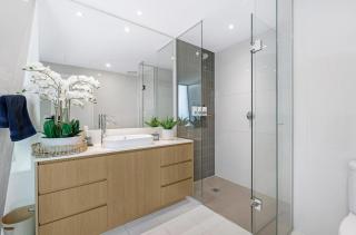 Skyview on Surfers - 3 BDR Level 52 Sub-Penthouse - 4