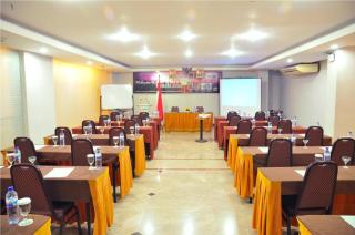 Losari Roxy Hotel Jakarta - 1
