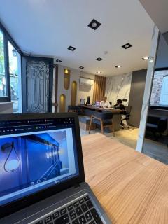 The Reina Hotel - 3