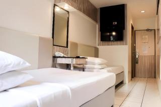 Majestic Hotel Manila - Formerly Octagon Mansion Hotel Manila - Manila - 4