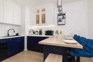 2-Bedroom Apartment with Balcony & Parking in Cracow by Noclegi Renters - Krakow - 3