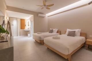 Kontor Villa - 2 mins to Teluk Chempedak - 3